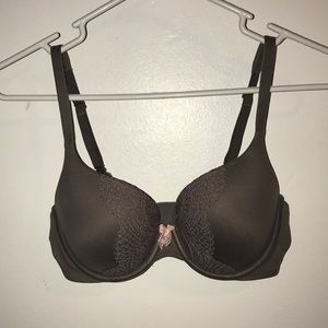 Victoria Secret Body Bra